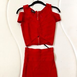 RED TWO PIECE BEBE TOP/SKIRT - SIZE S